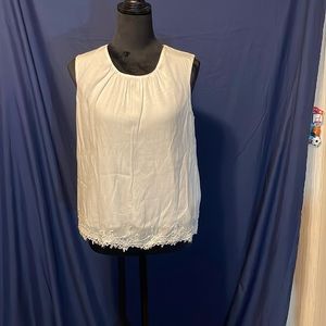 Coldwater Creek sleeveless top Petite Medium- white.